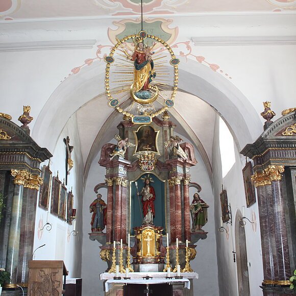 Kath. Kirche St. Nikolaus Pfünz Innenraum